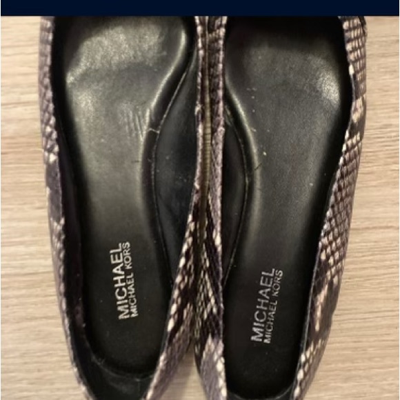Michael Kors Michelle snake skin embellish gem point toe flats 5.5 - Picture 6 of 11